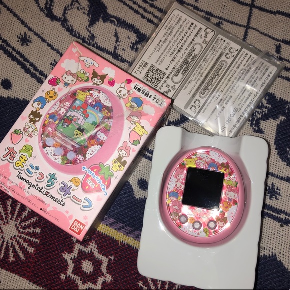 tamagotchi meets sanrio